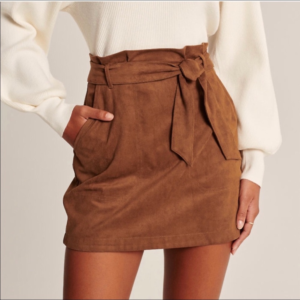 NWT Abercrombie & Fitch vegan suede belted mini skirt